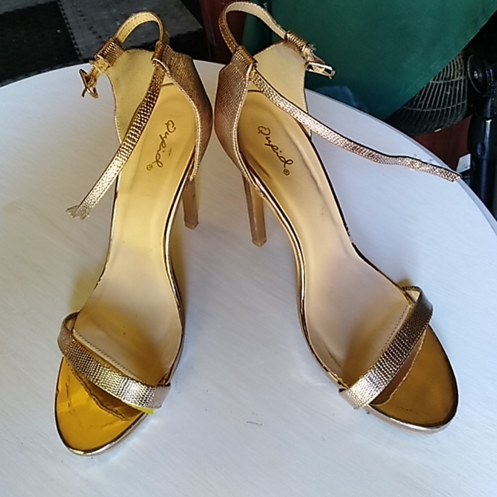 Quipid heels